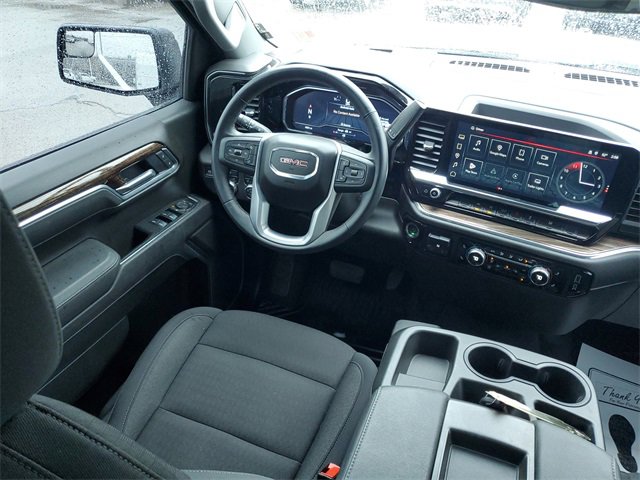 Used 2025 GMC Sierra 1500 Elevation image 15