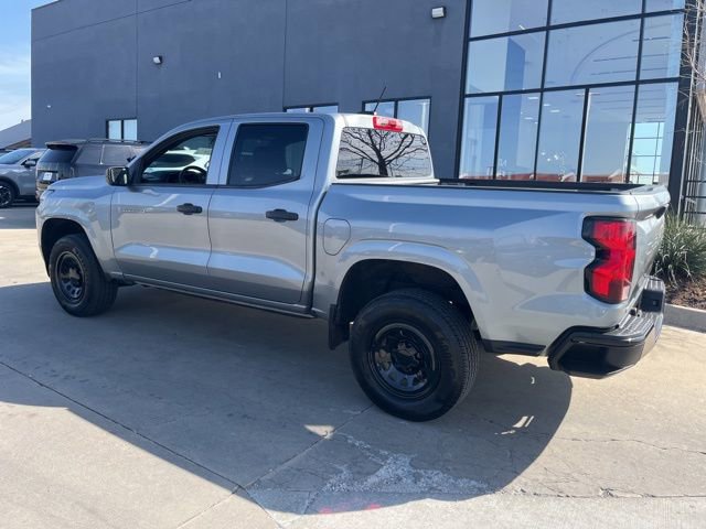 Used 2024 Chevrolet Colorado W/T image 3