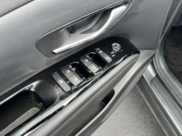 Used 2023 Hyundai Tucson Limited AWD/4WD image 10