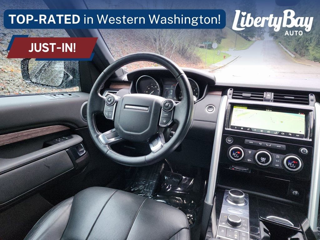 Used 2017 Land Rover Discovery HSE image 11