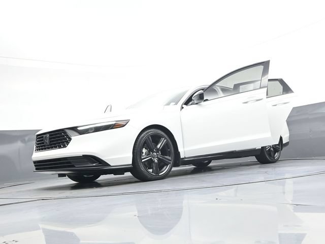 Used 2023 Honda Accord Sport image 42