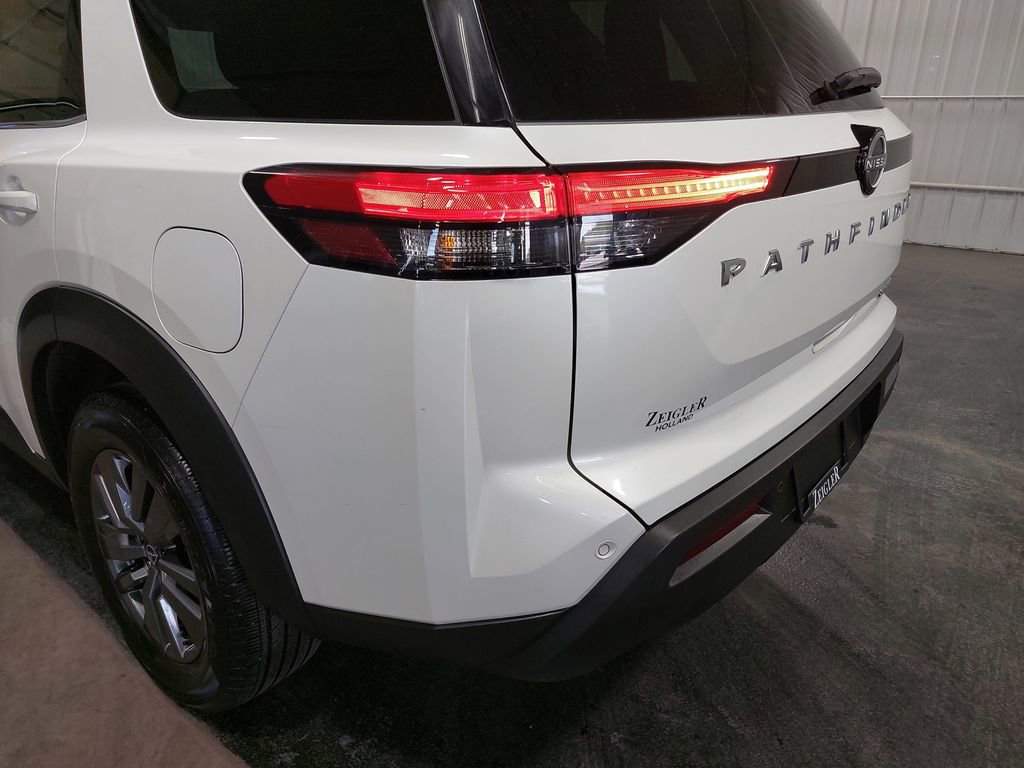 Certified 2024 Nissan Pathfinder SV AWD/4WD image 34