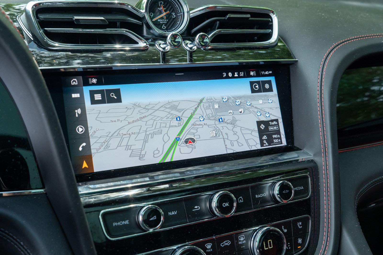 Used 2022 Bentley Bentayga AWD/4WD image 20