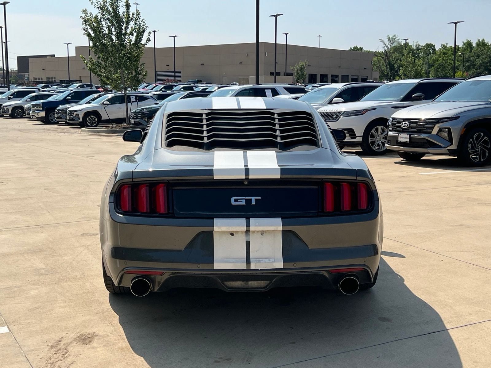 Used 2015 Ford Mustang GT RWD image 10