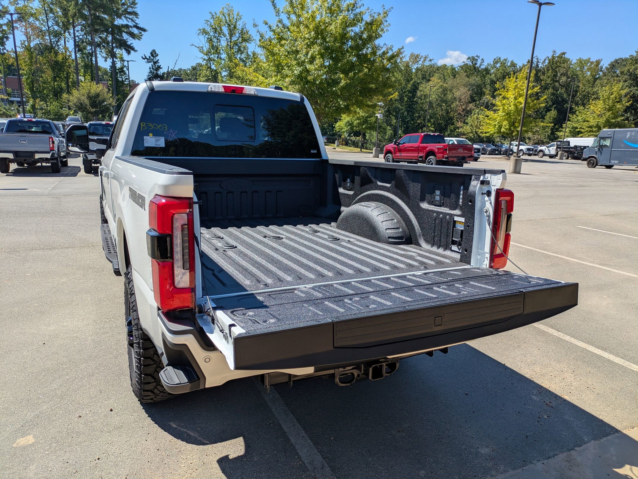 New 2026 Ford F250 Platinum w/ Tremor Off-Road Package image 36