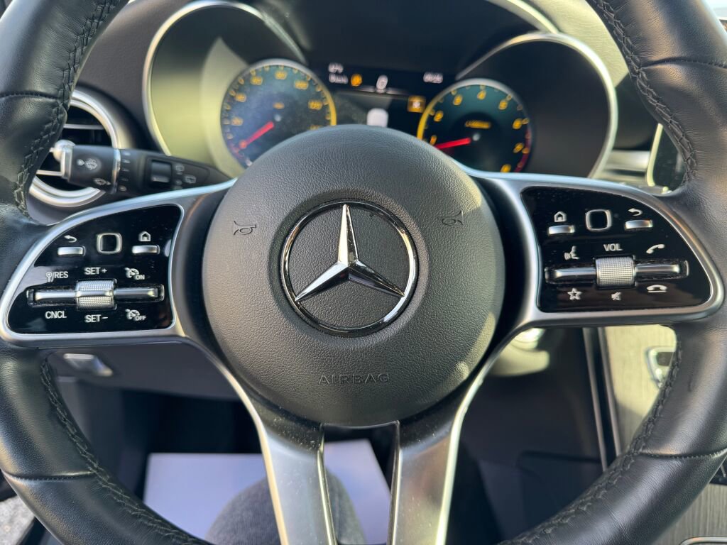 Used 2022 Mercedes-Benz GLC 300 4MATIC image 12