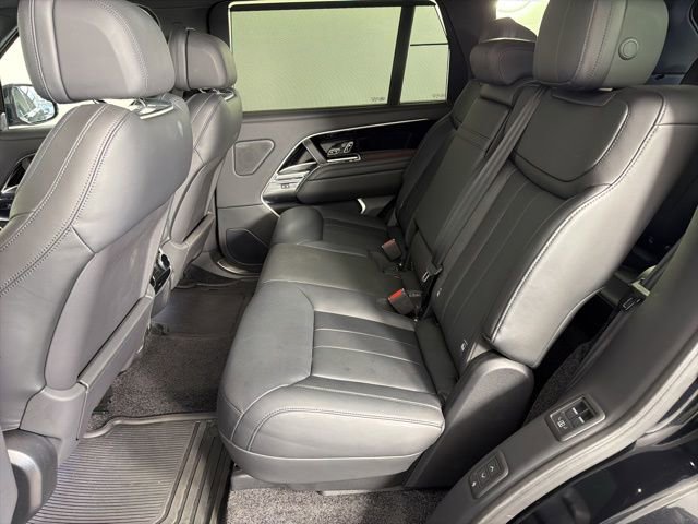 Used 2026 Land Rover Range Rover Long Wheelbase SE image 10