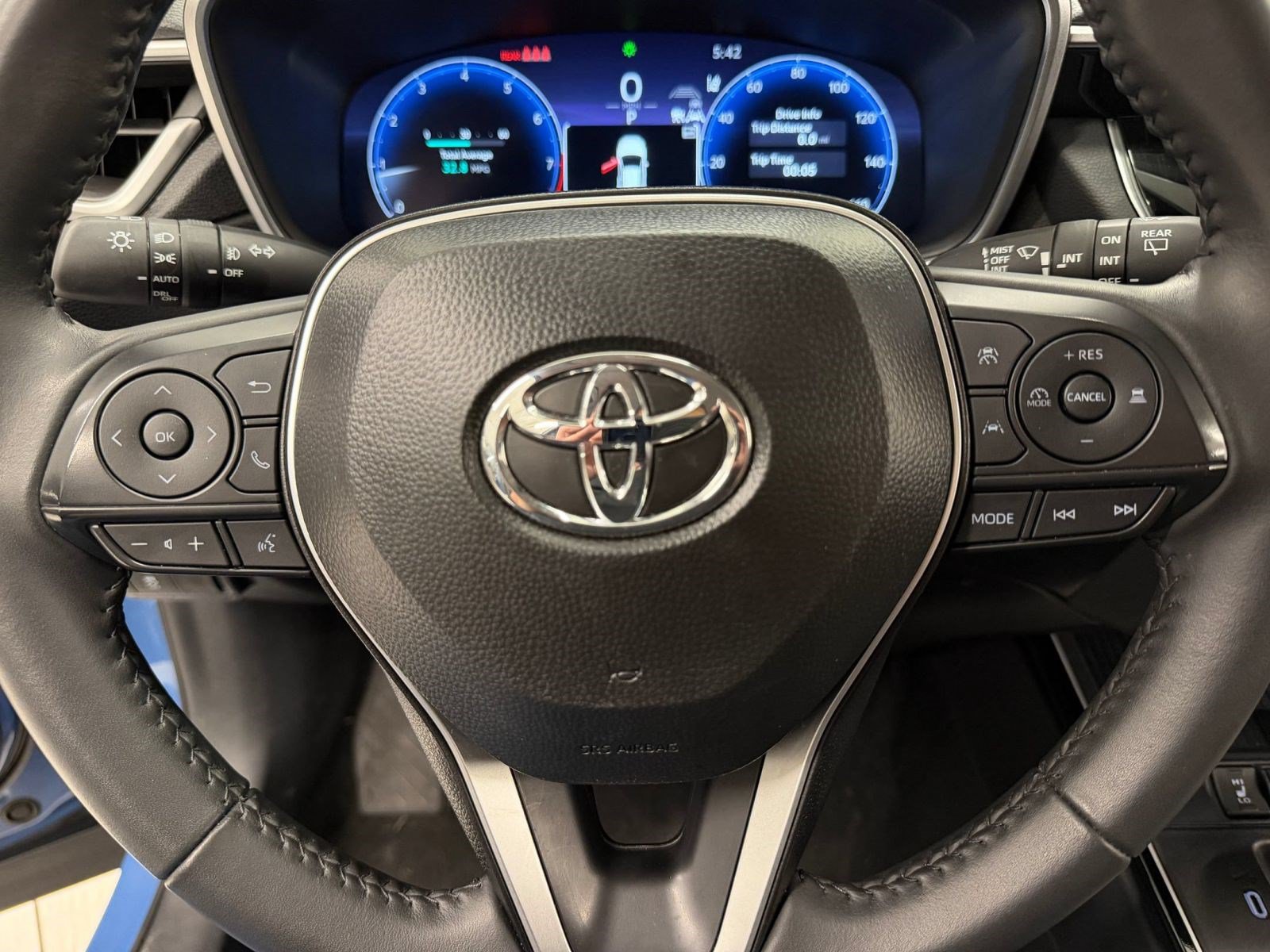 Used 2026 Toyota Corolla Cross XLE FWD image 9