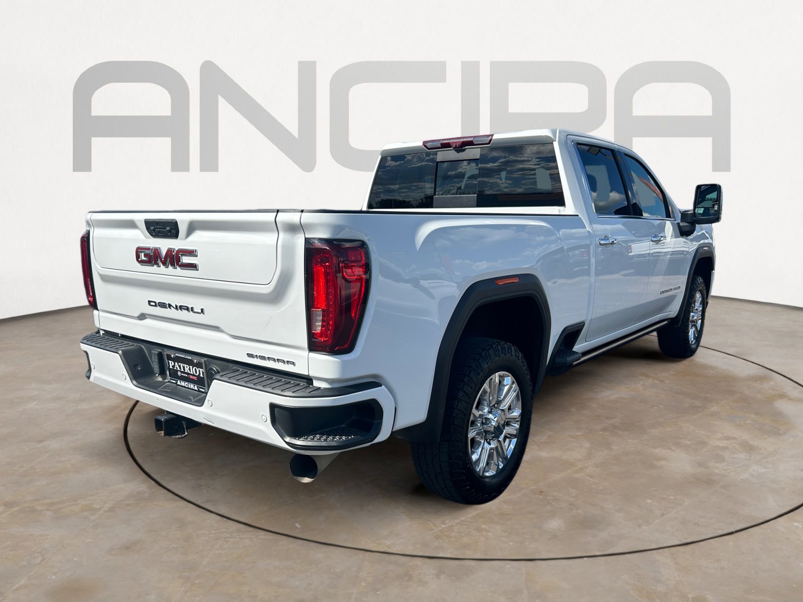 Used 2023 GMC Sierra 3500 Denali w/ Denali Ultimate Package image 10