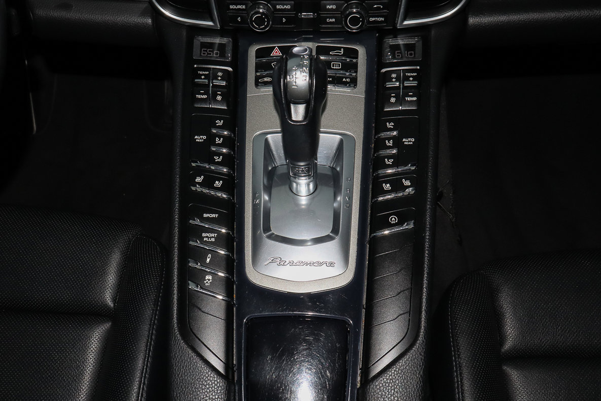 Used 2016 Porsche Panamera Edition image 23