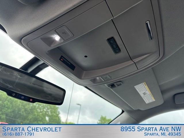 Used 2017 Chevrolet Silverado 1500 Custom w/ Custom Convenience Package AWD/4WD image 19