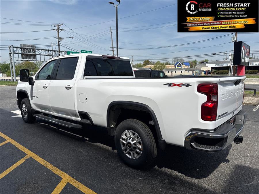 Used 2024 Chevrolet Silverado 2500 LT AWD/4WD image 32