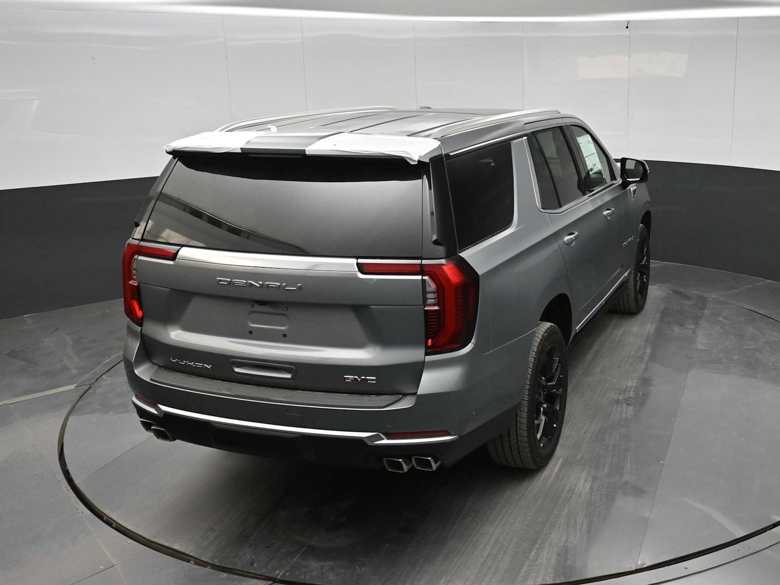 New 2026 GMC Yukon Denali w/ Sun & Power Step Package AWD/4WD image 30