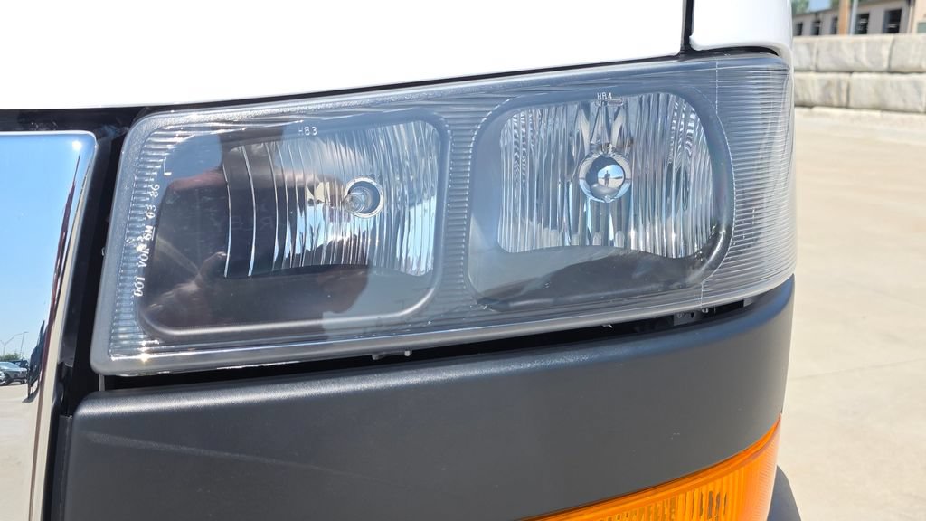 Used 2025 GMC Savana 2500 w/ Driver Convenience Package RWD image 9