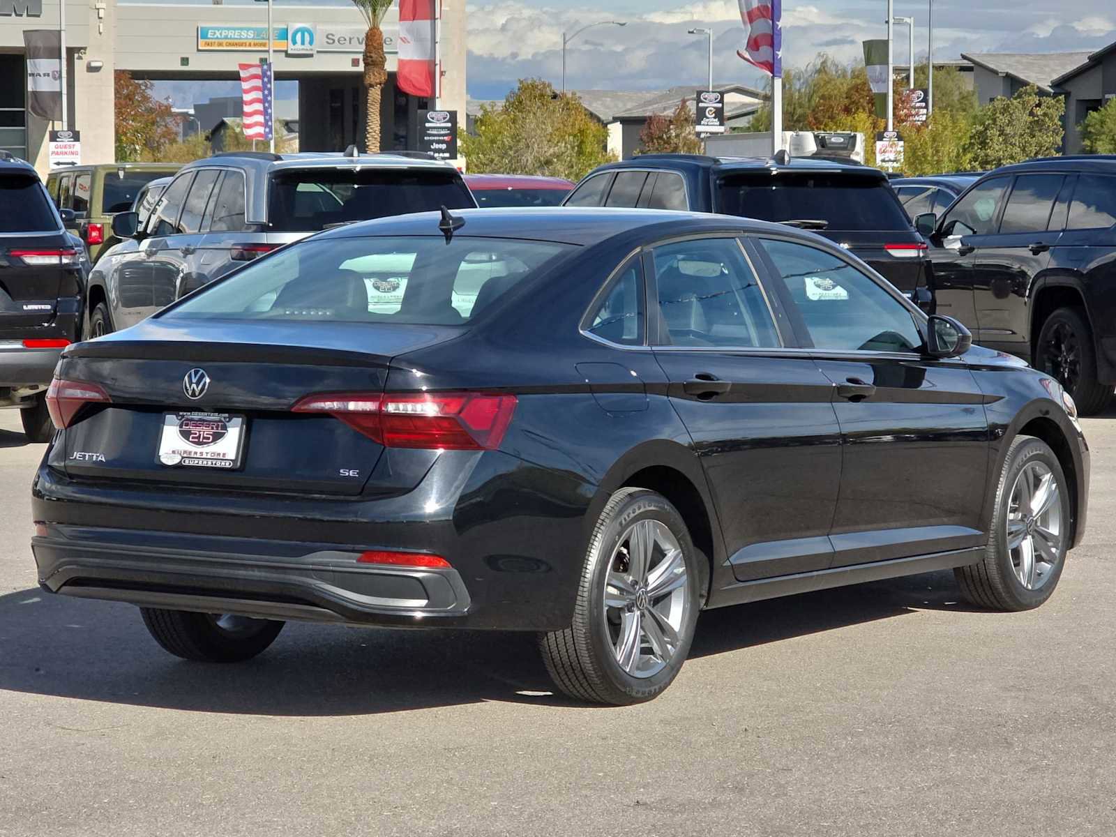 Used 2024 Volkswagen Jetta SE image 9