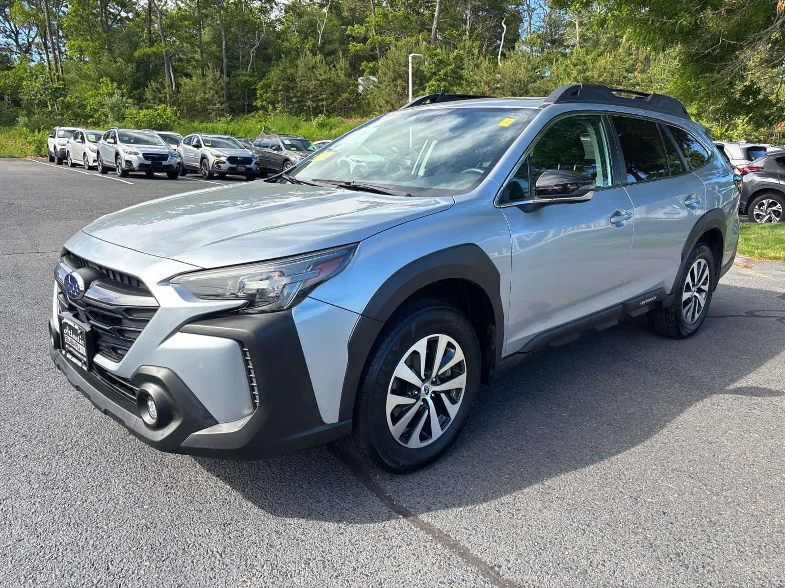 Used 2023 Subaru Outback Premium AWD/4WD image 7