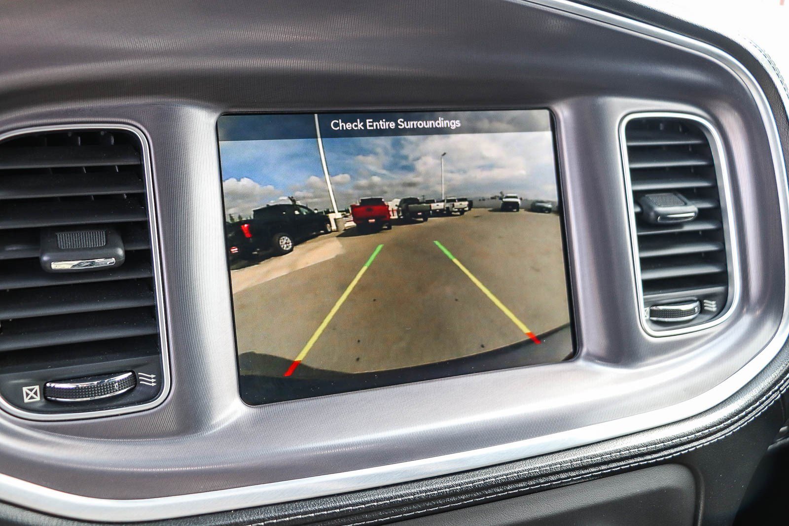 Used 2019 Dodge Charger Scat Pack w/ Dynamics Package image 25