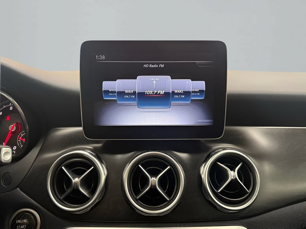 Used 2018 Mercedes-Benz GLA 250 4MATIC image 24
