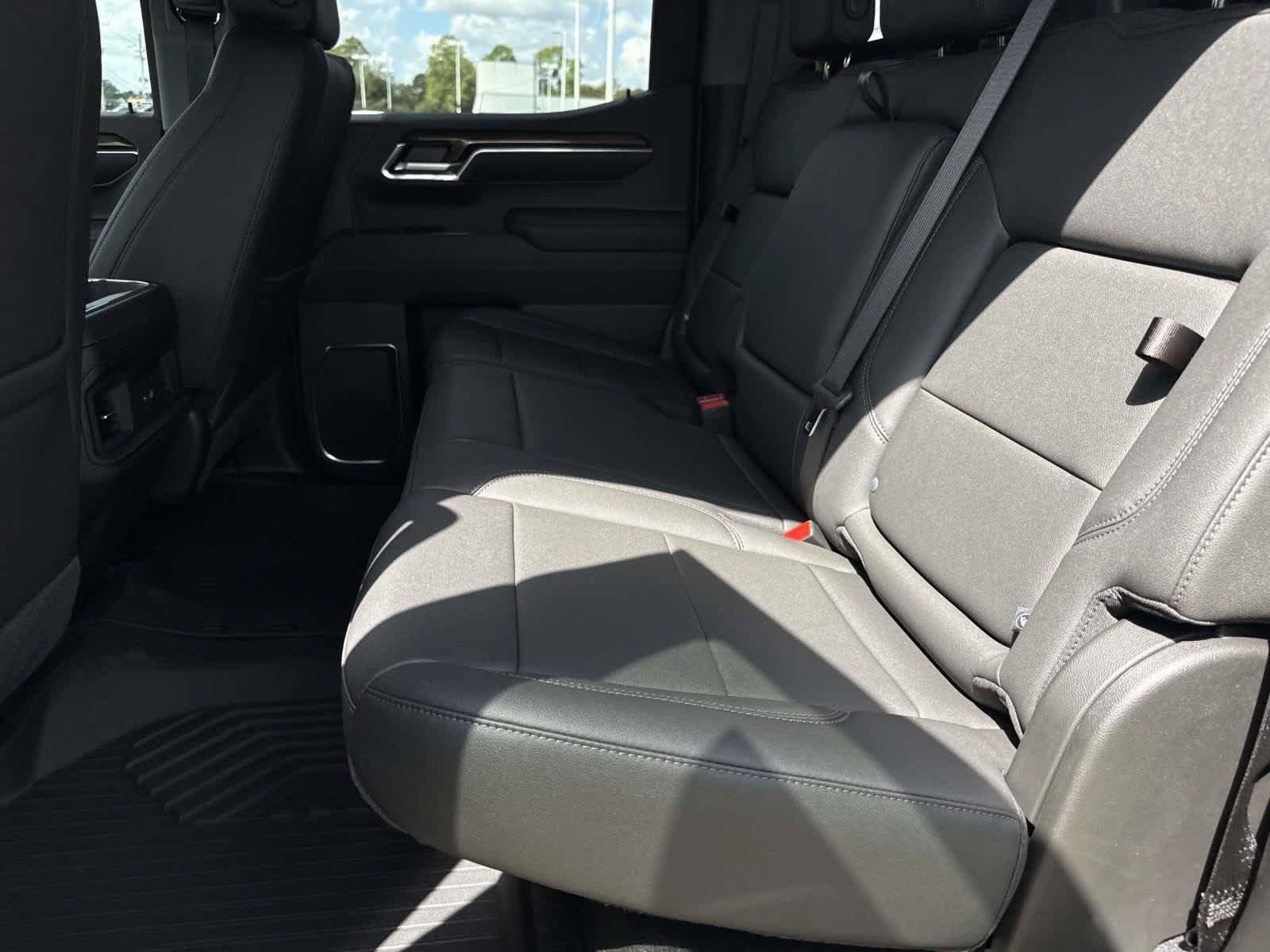 New 2026 Chevrolet Silverado 1500 LT Trail Boss w/ LT Trail Boss Premium Package AWD/4WD image 8