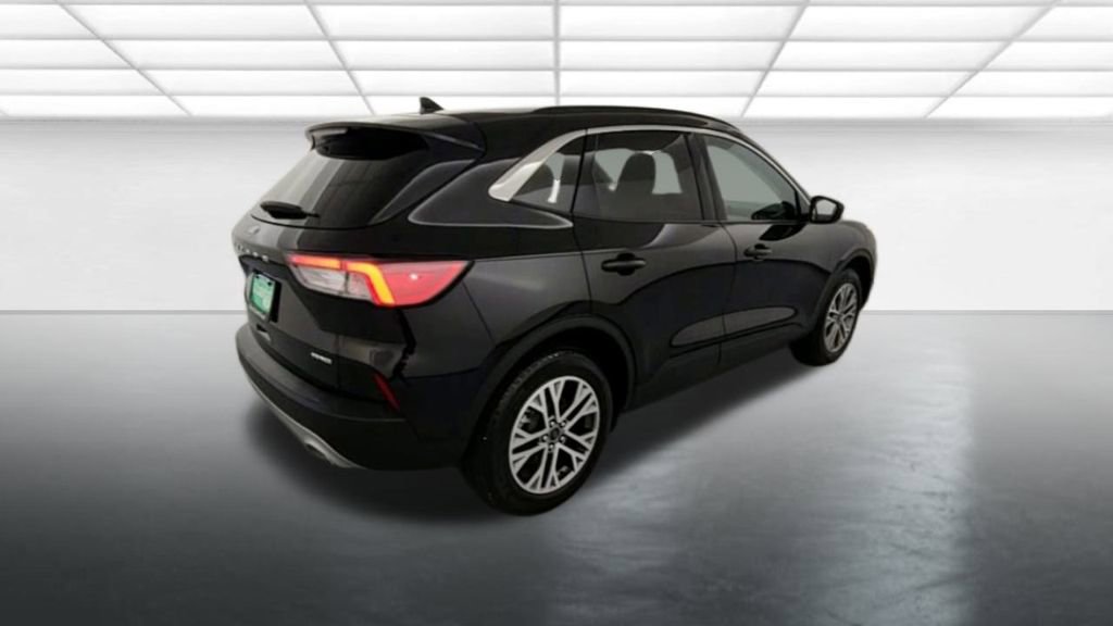 Used 2022 Ford Escape SEL image 8