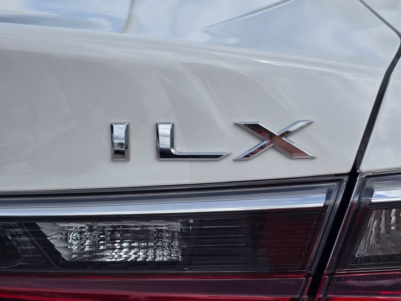 Used 2019 Acura ILX w/ Premium Package FWD image 7