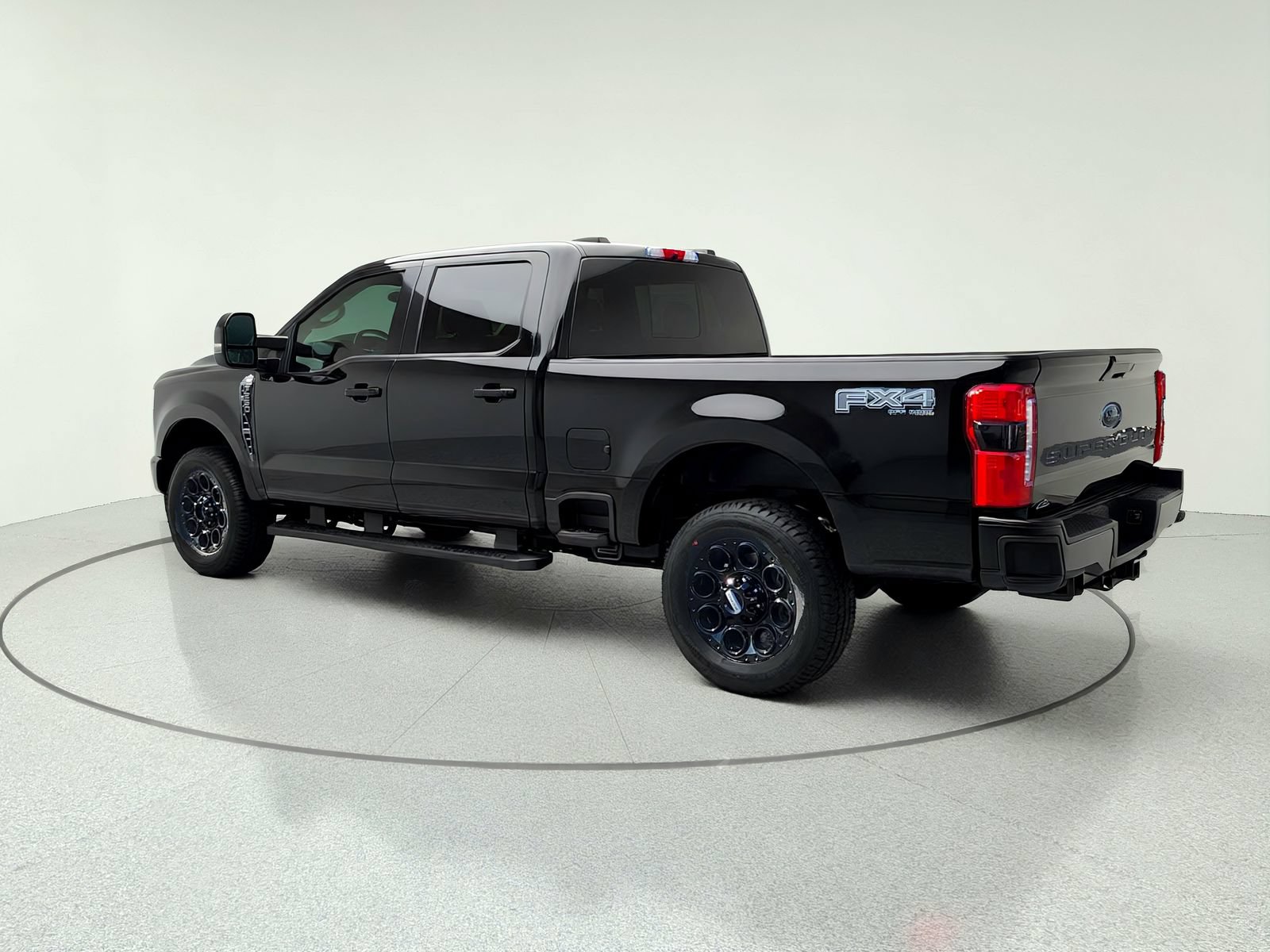 New 2026 Ford F250 XLT w/ XLT Premium Package AWD/4WD image 5