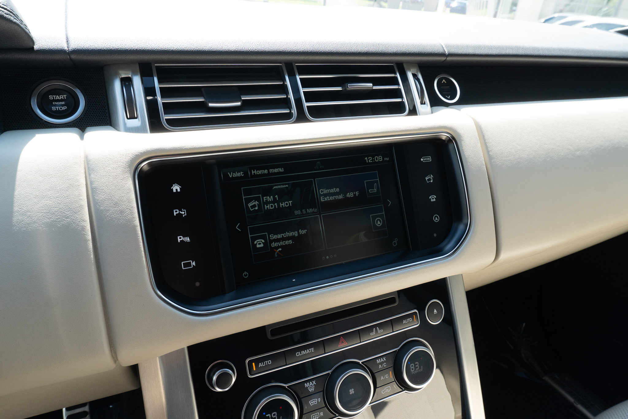 Used 2016 Land Rover Range Rover Supercharged image 18