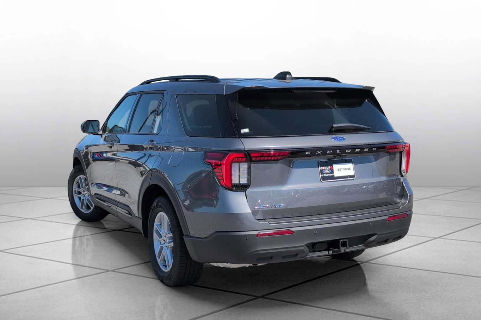 New 2026 Ford Explorer Active RWD image 13