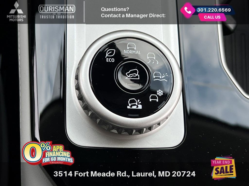 New 2025 Mitsubishi Outlander SE image 25