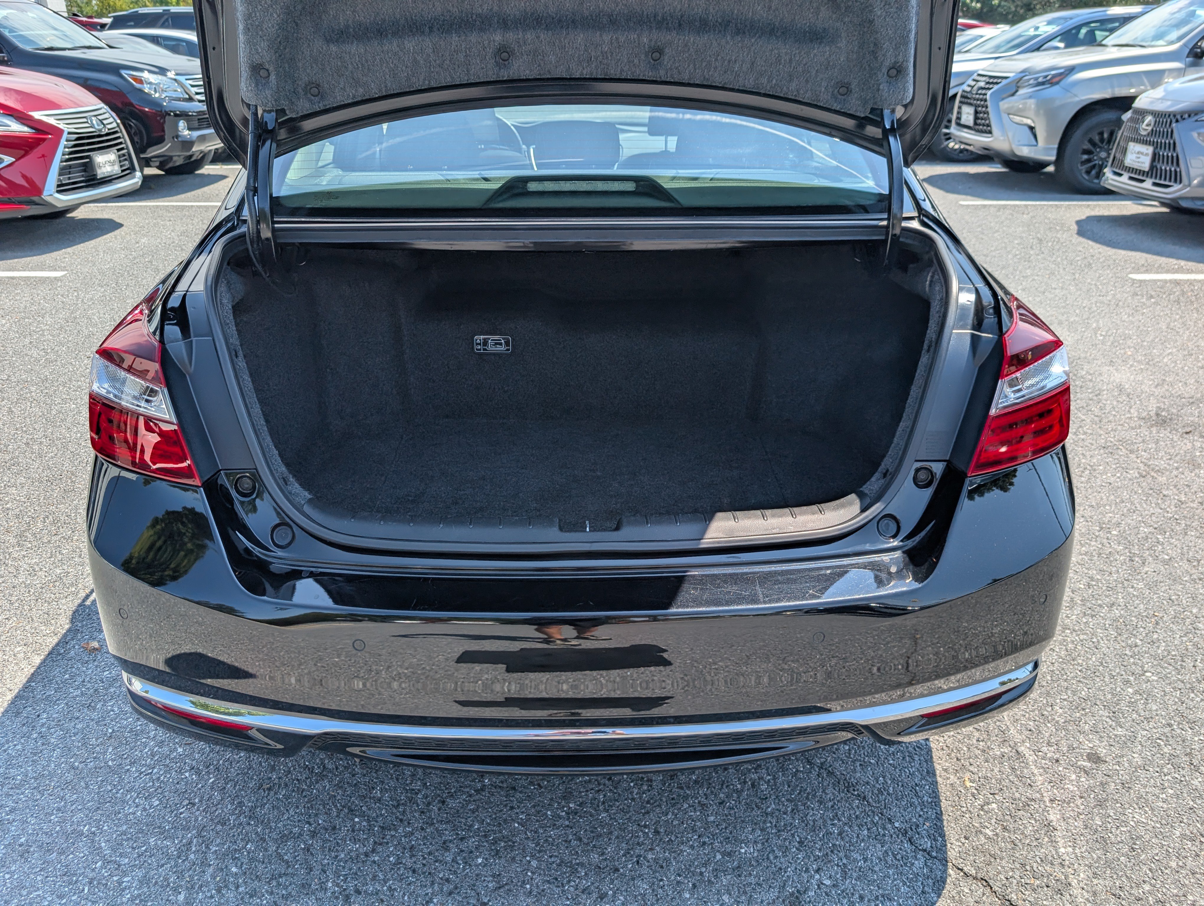 Used 2017 Honda Accord Touring image 13