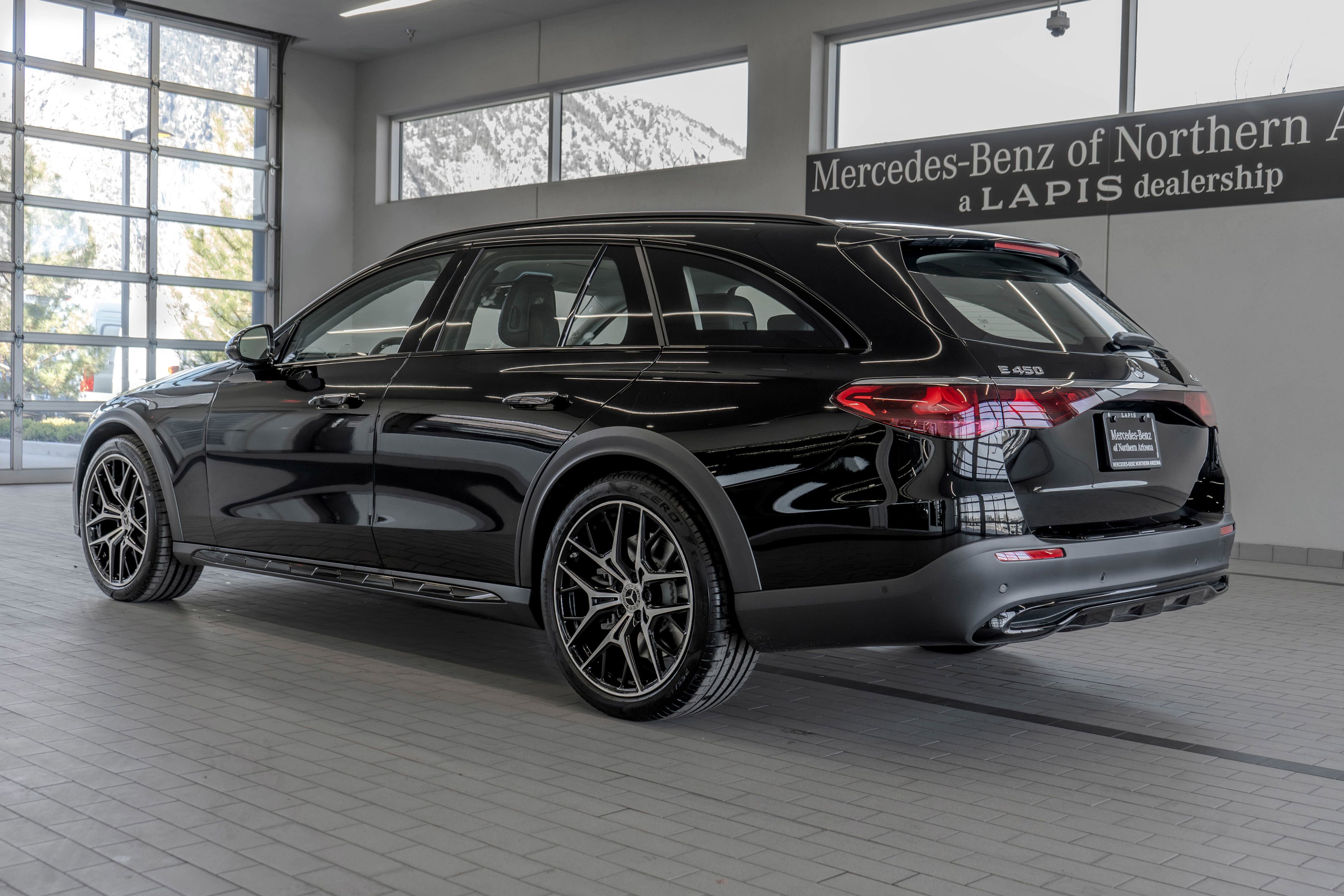 Used 2025 Mercedes-Benz E 450 4MATIC All-Terrain Wagon image 12