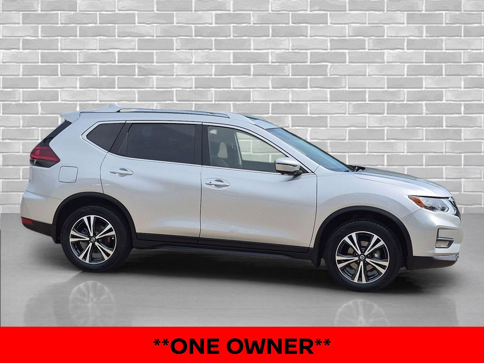 Certified 2020 Nissan Rogue SV w/ Sun & Sound Touring Package AWD/4WD image 7