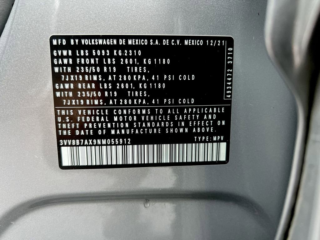 Used 2022 Volkswagen Tiguan SE R-Line image 28