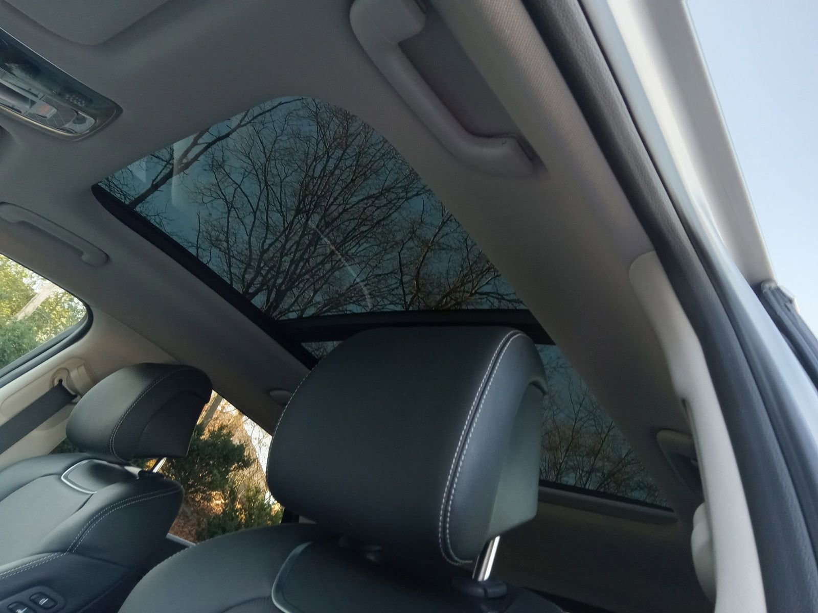 Used 2024 Genesis GV70 2.5T w/ Select Package image 11