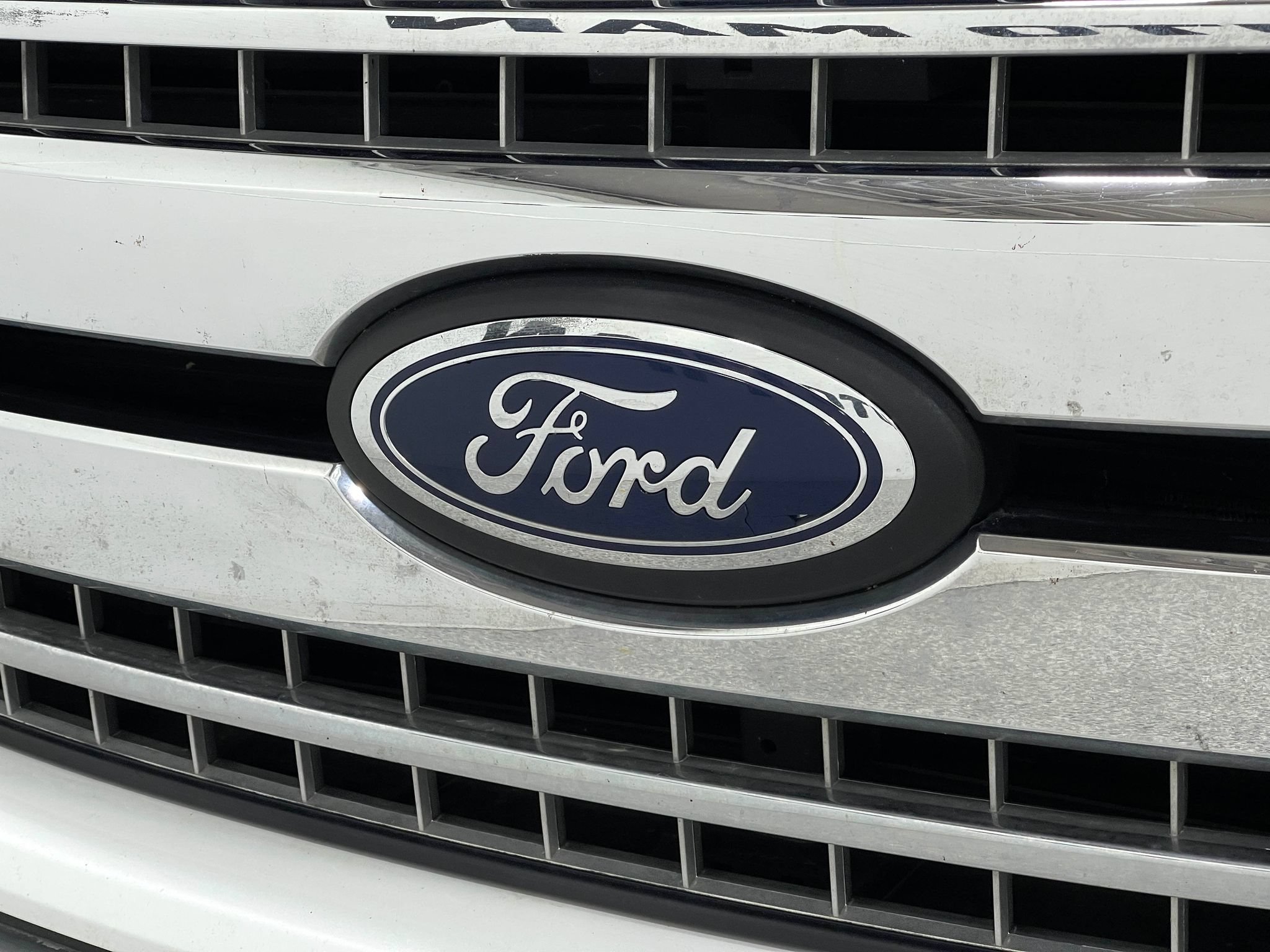 Used 2019 Ford F150 XLT w/ Equipment Group 302A Luxury AWD/4WD image 37