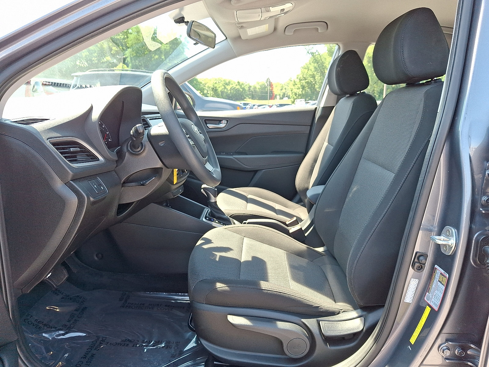 Used 2020 Hyundai Accent SEL FWD image 13