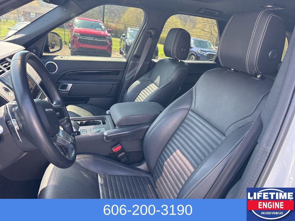 Used 2023 Land Rover Discovery S R-Dynamic image 16