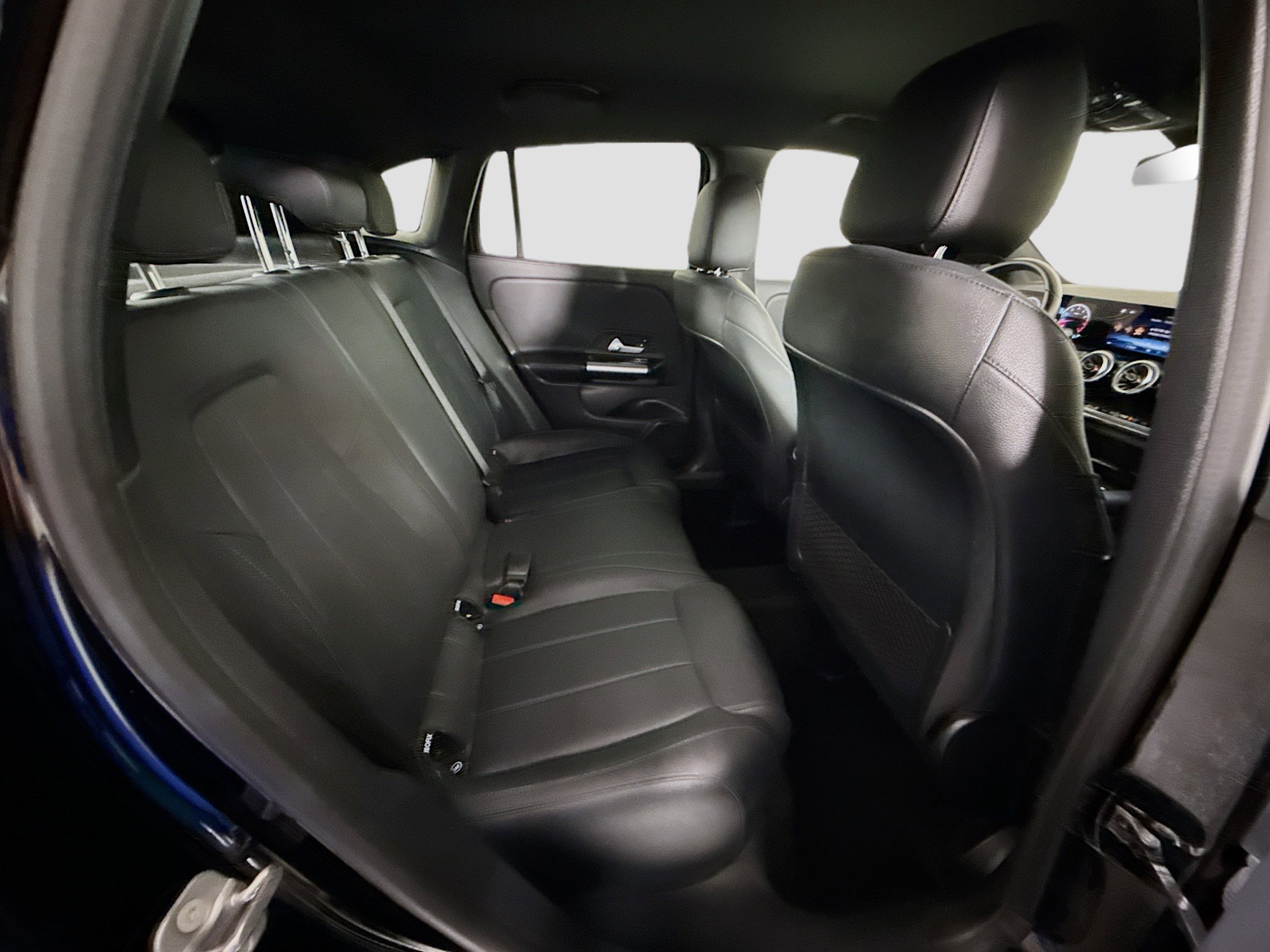 Used 2025 Mercedes-Benz GLA 250 image 27