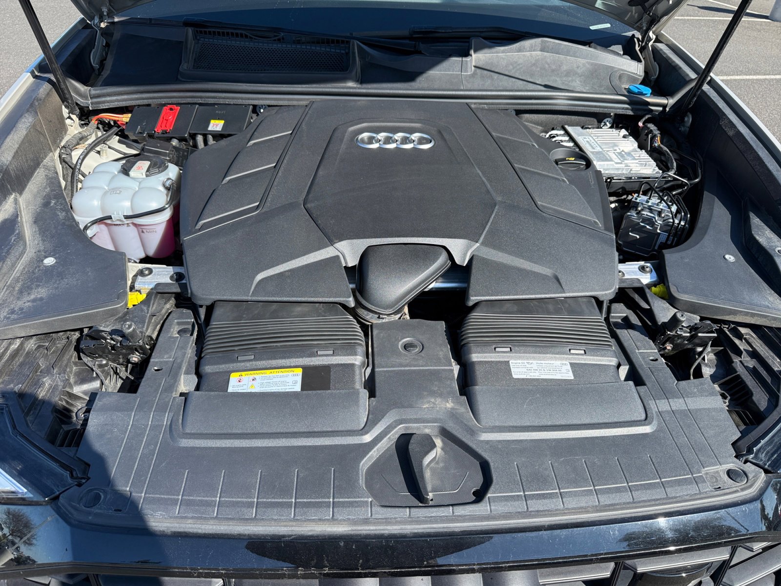 Used 2023 Audi Q8 Premium Plus w/ Premium Plus Package image 20