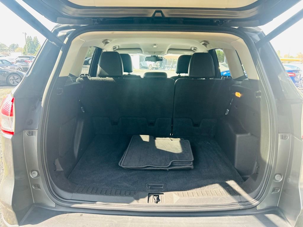 Used 2014 Ford Escape Titanium w/ Equipment Group 401A image 17