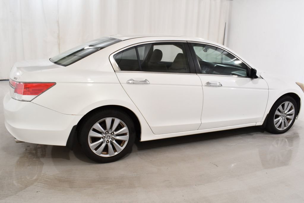 Used 2011 Honda Accord EX-L image 11