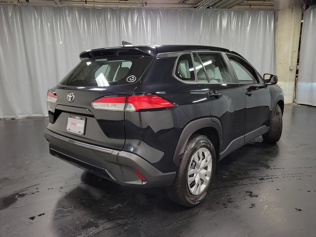 Used 2025 Toyota Corolla Cross L FWD image 8