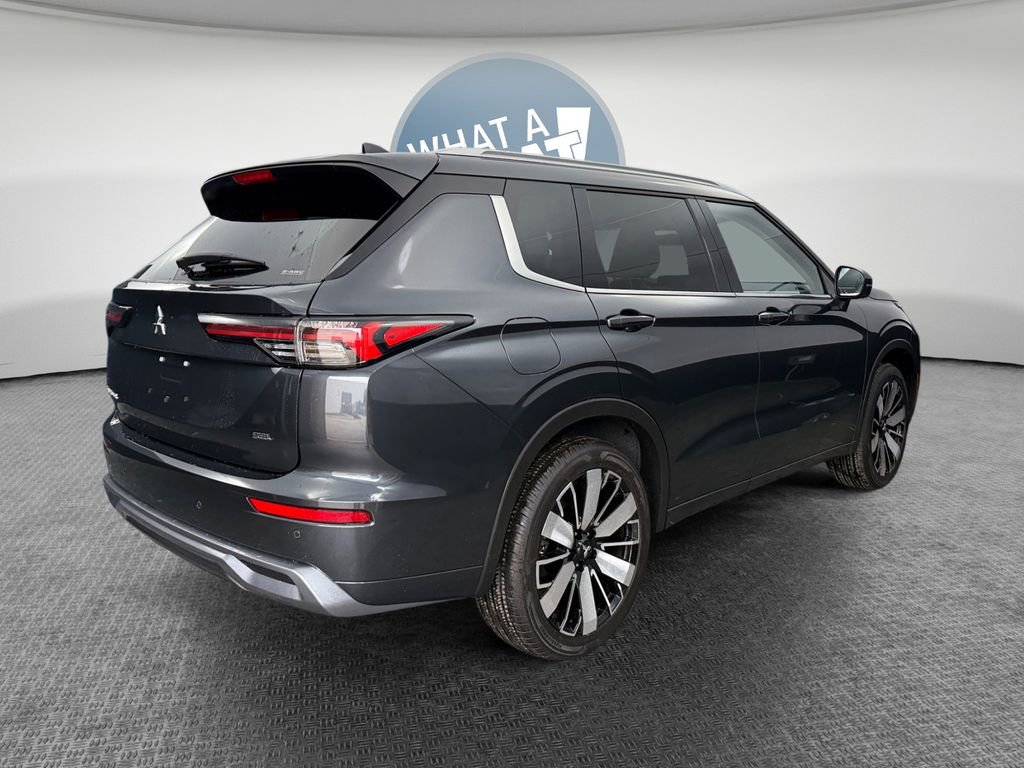 New 2026 Mitsubishi Outlander SEL AWD/4WD image 3
