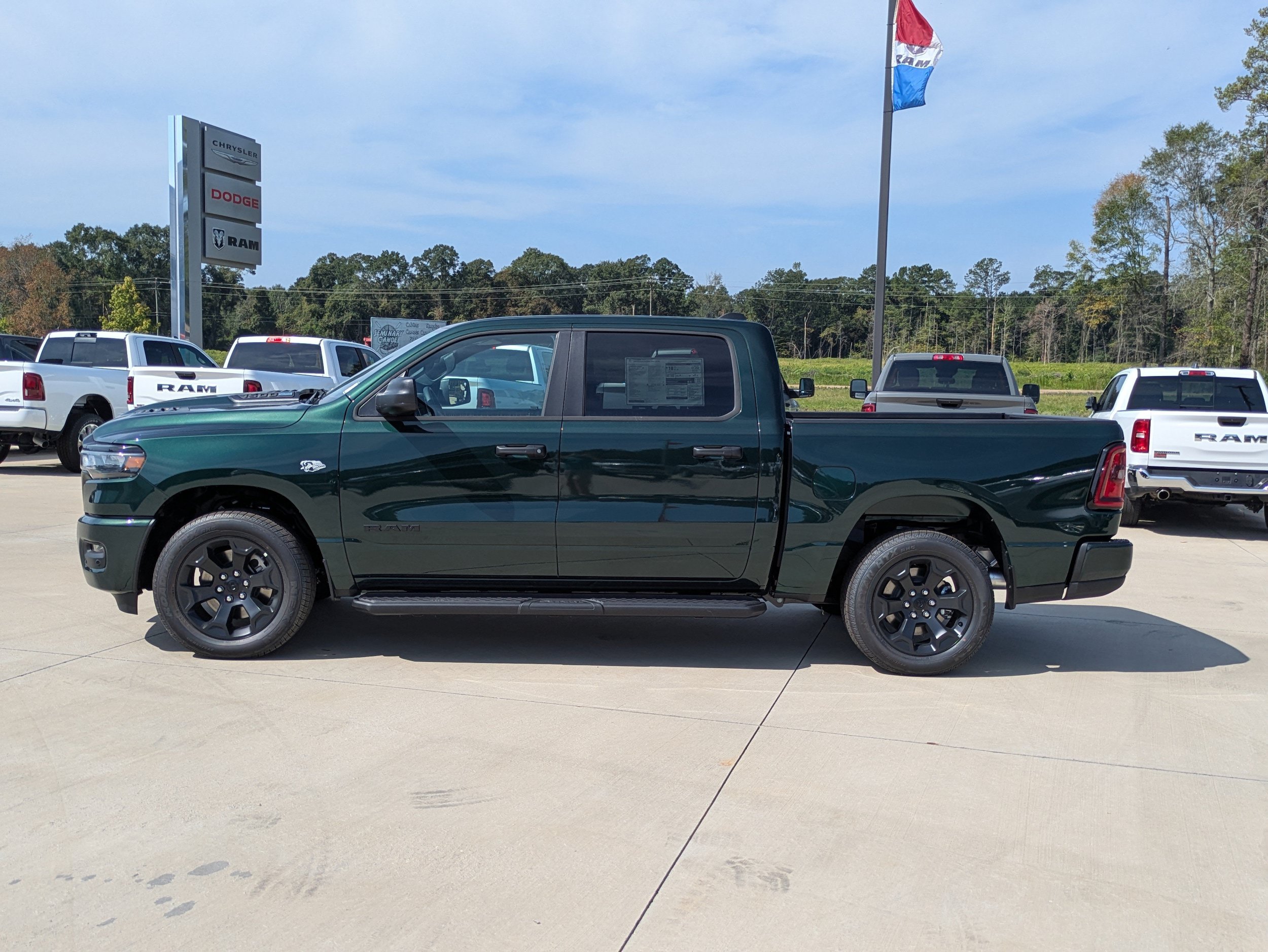 New 2026 RAM 1500 Express AWD/4WD image 2