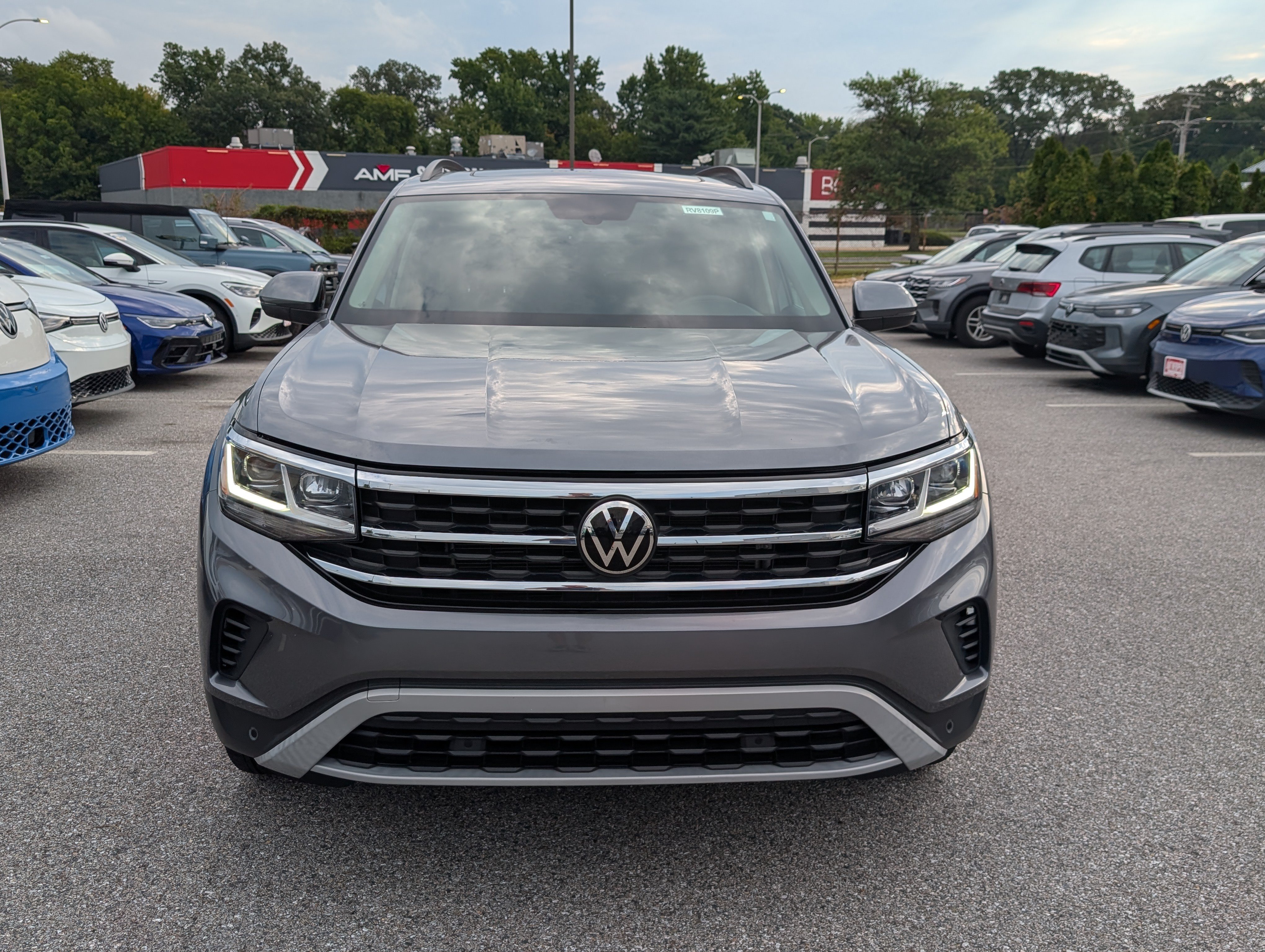 Used 2023 Volkswagen Atlas SE w/ Panoramic Sunroof Package AWD/4WD image 8