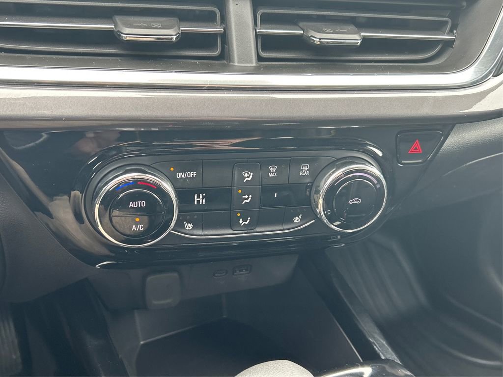 Used 2024 Chevrolet Trax ACTIV image 30