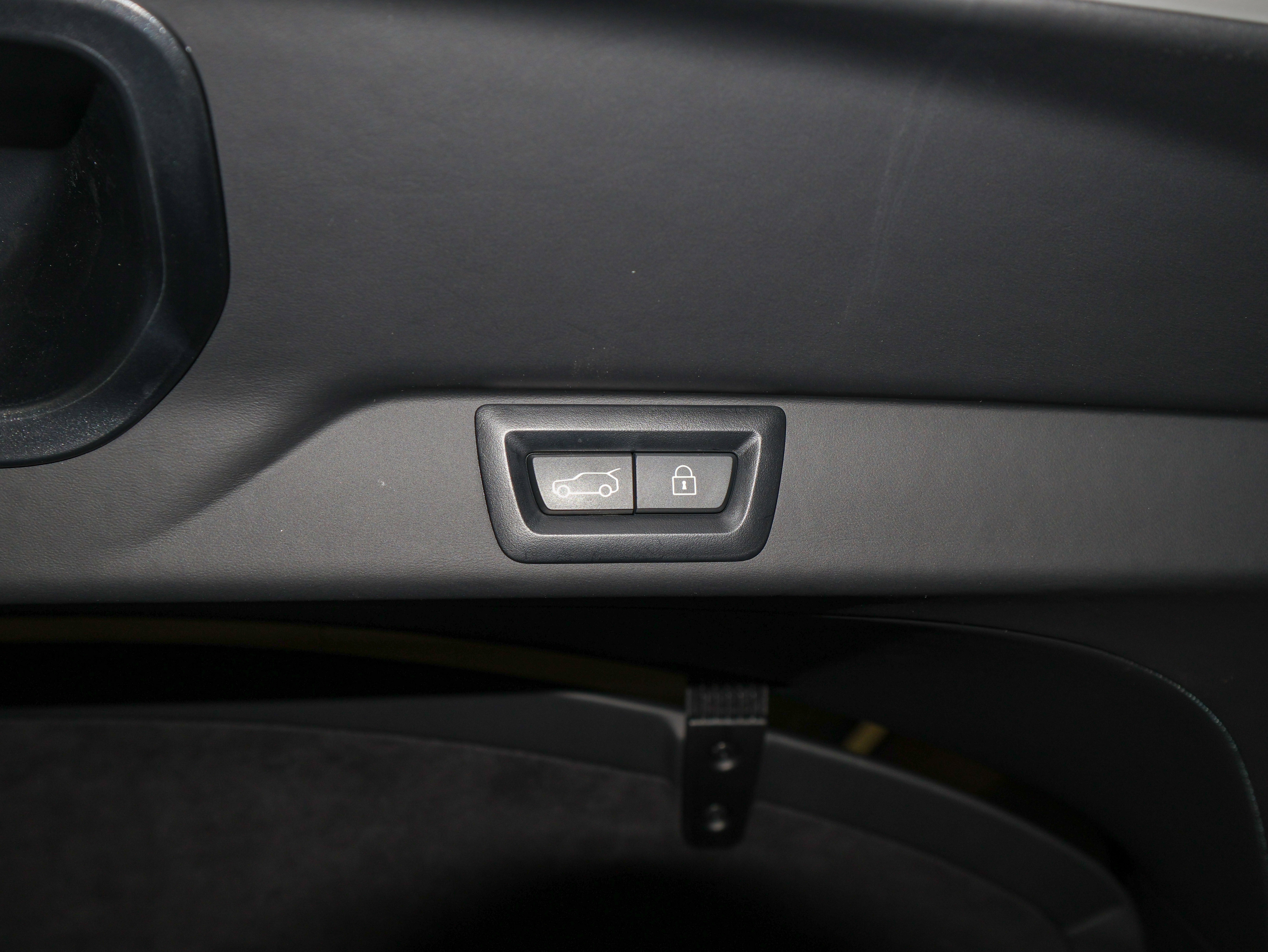 Used 2023 Rolls-Royce Cullinan image 14