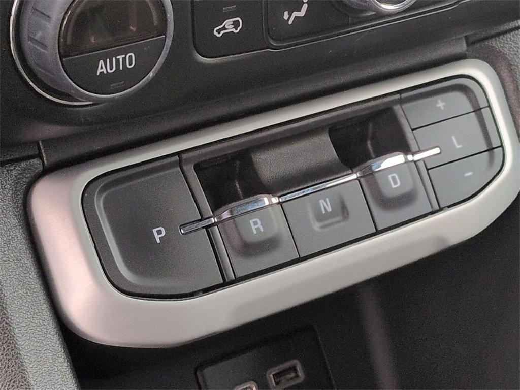 Certified 2023 GMC Acadia SLE w/ Driver Convenience Package image 15