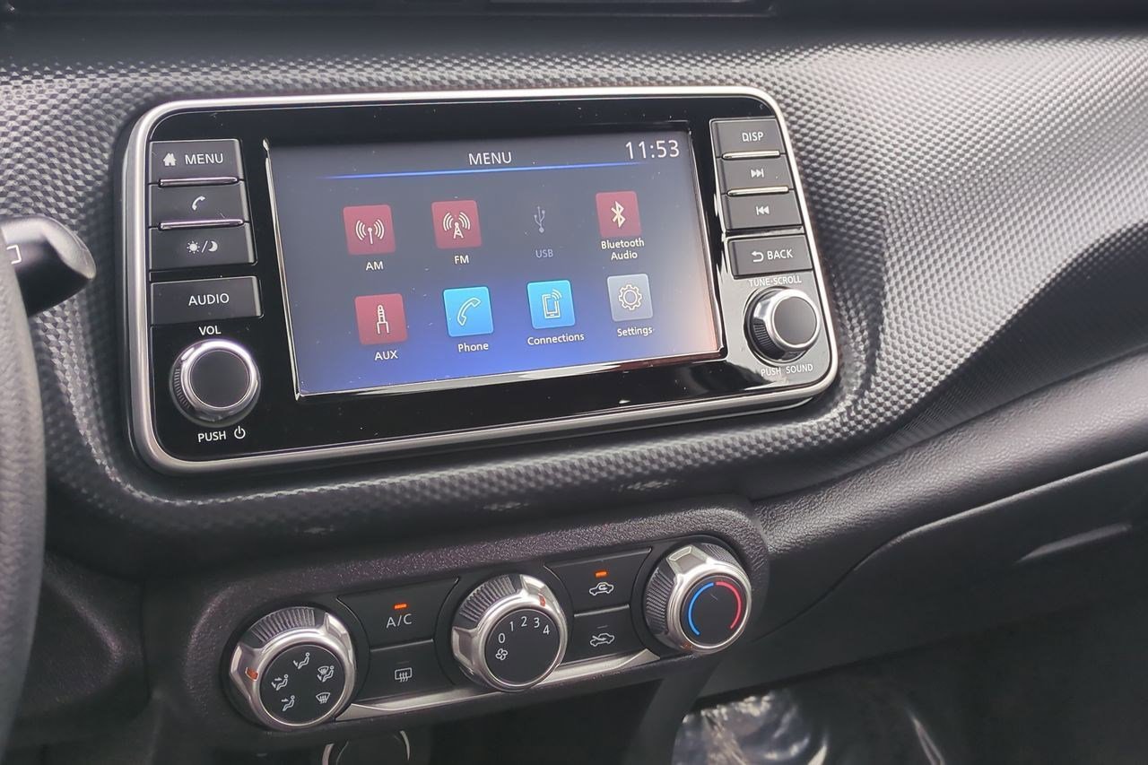 Certified 2023 Nissan Kicks S FWD image 16