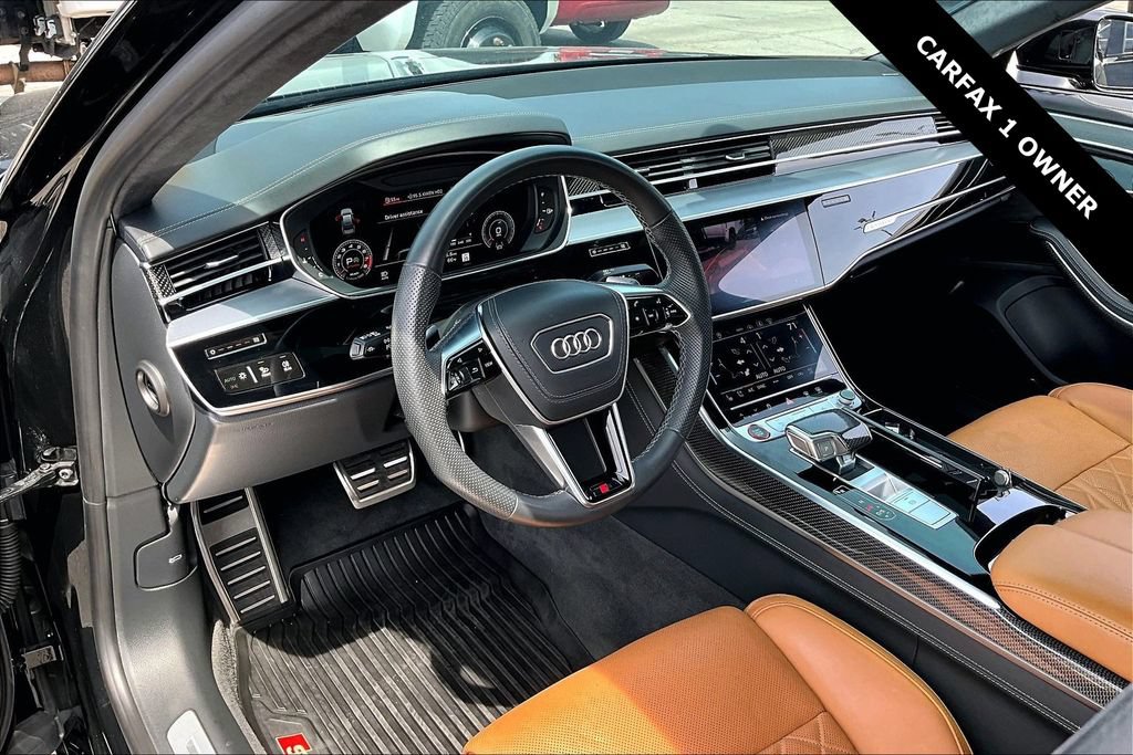 Used 2023 Audi S8 AWD/4WD image 6